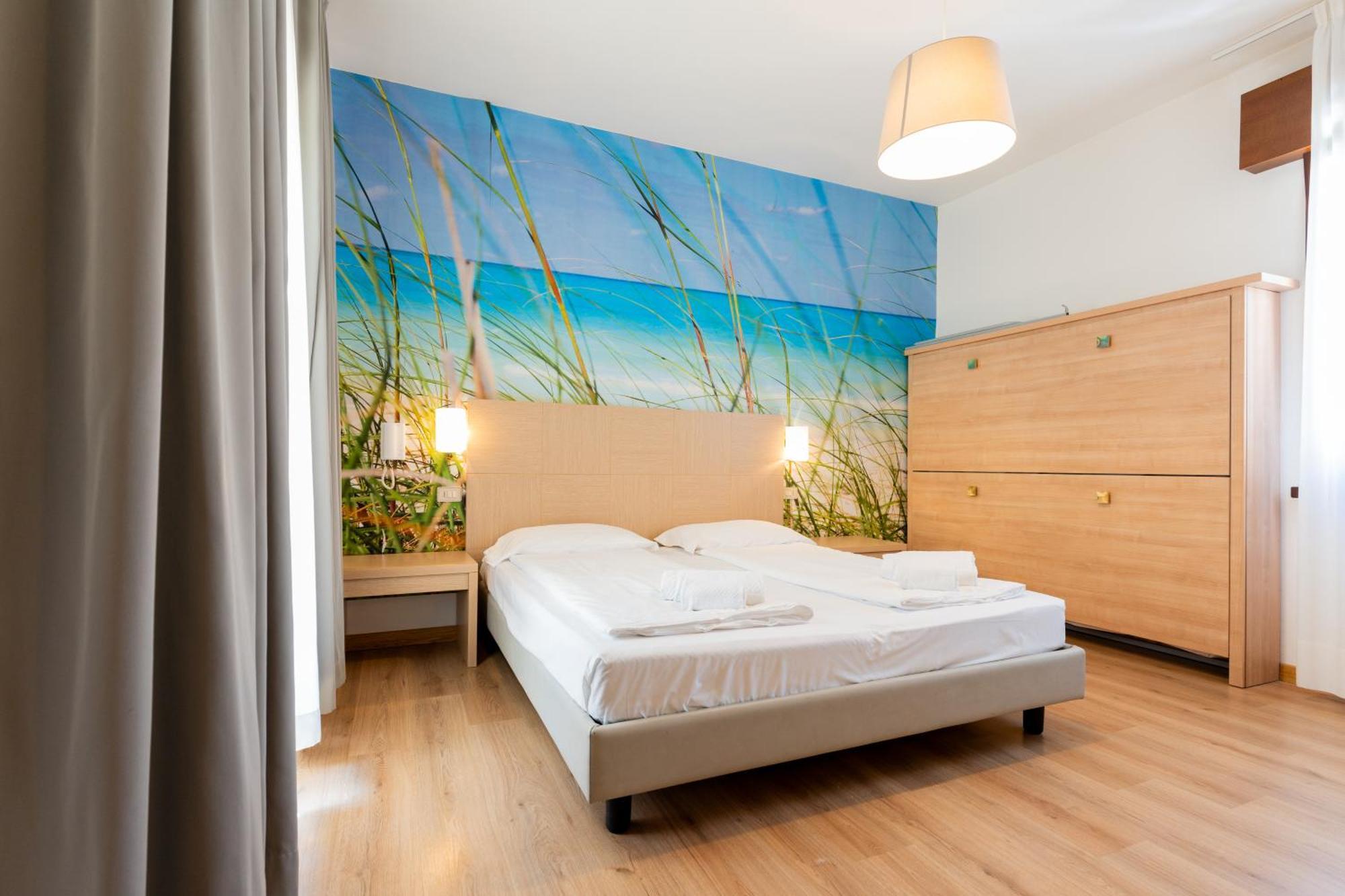 Regina Hotel 3*